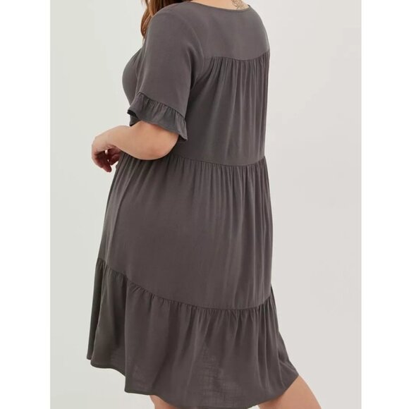 NWT Torrid 2 Grey Mini Textured Rayon Tiered Dress 2X 18 20 - Picture 4 of 10